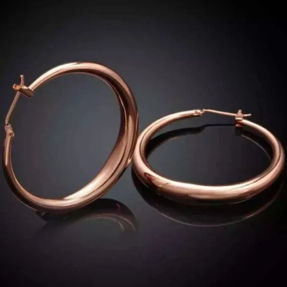*18k Rose Gold 1.5” Round Hoop Earrings - Picture 5 of 6